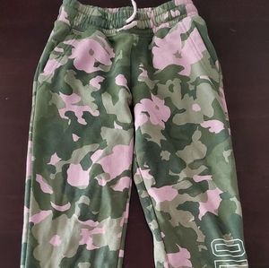 Old Navy Never worn Jogger
